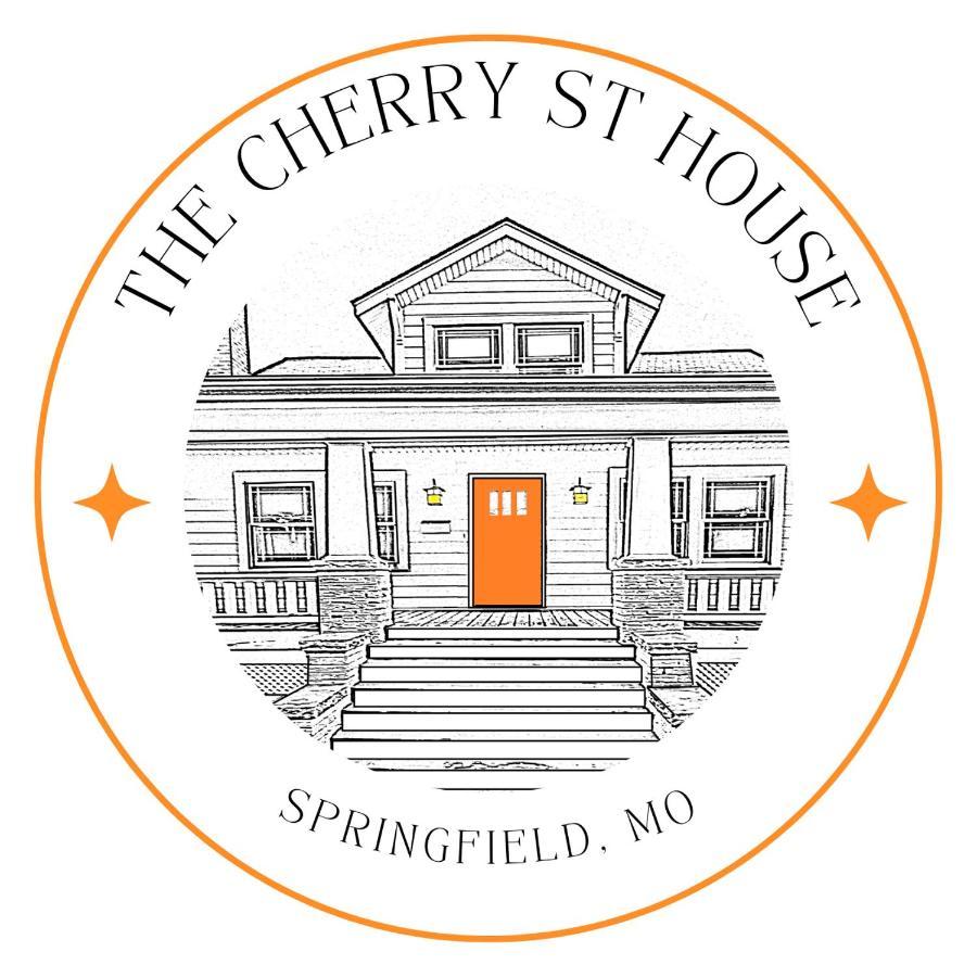 The Cherry St House Near Missouri State University スプリングフィールド エクステリア 写真