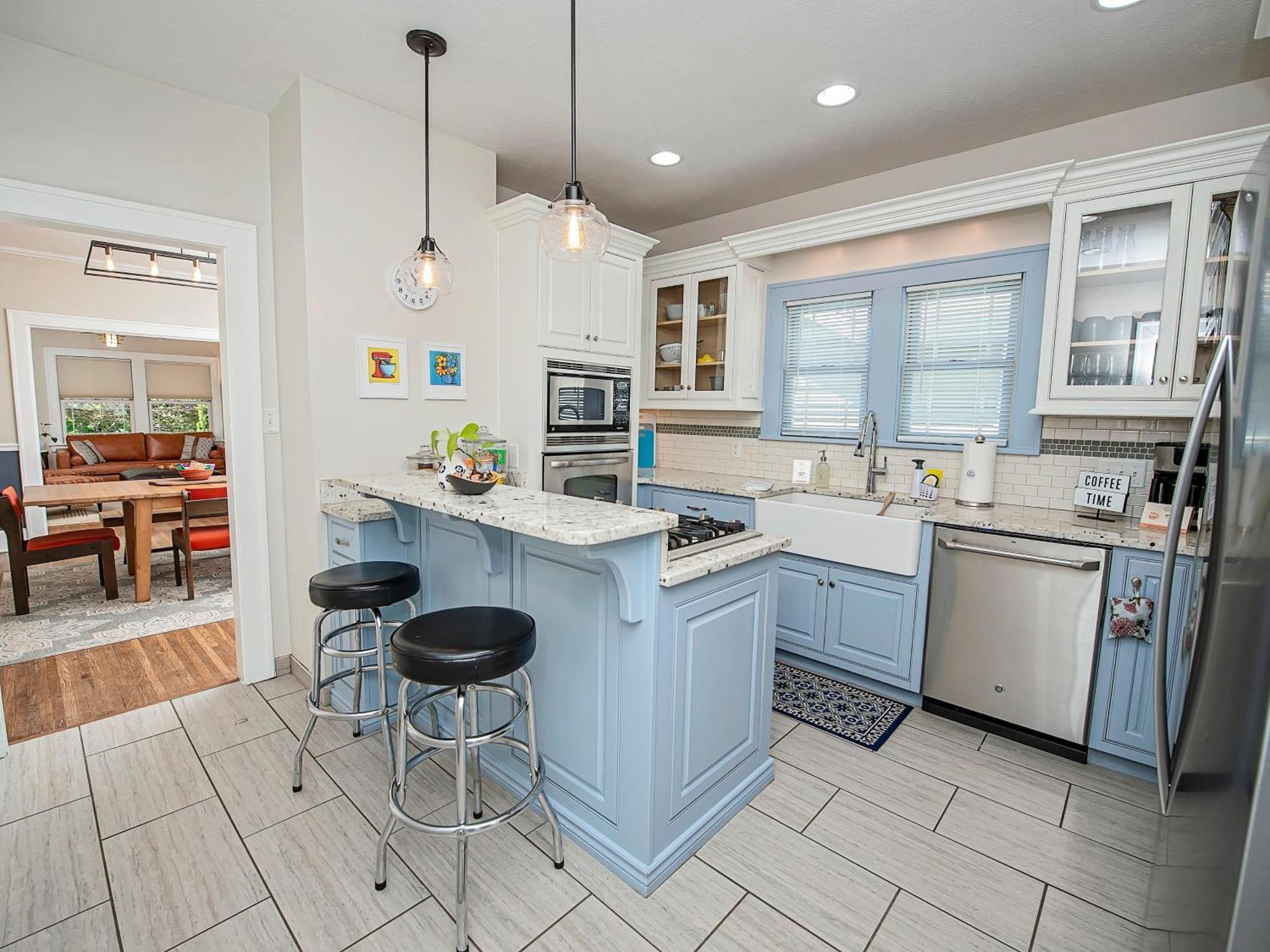 The Cherry St House Near Missouri State University スプリングフィールド エクステリア 写真