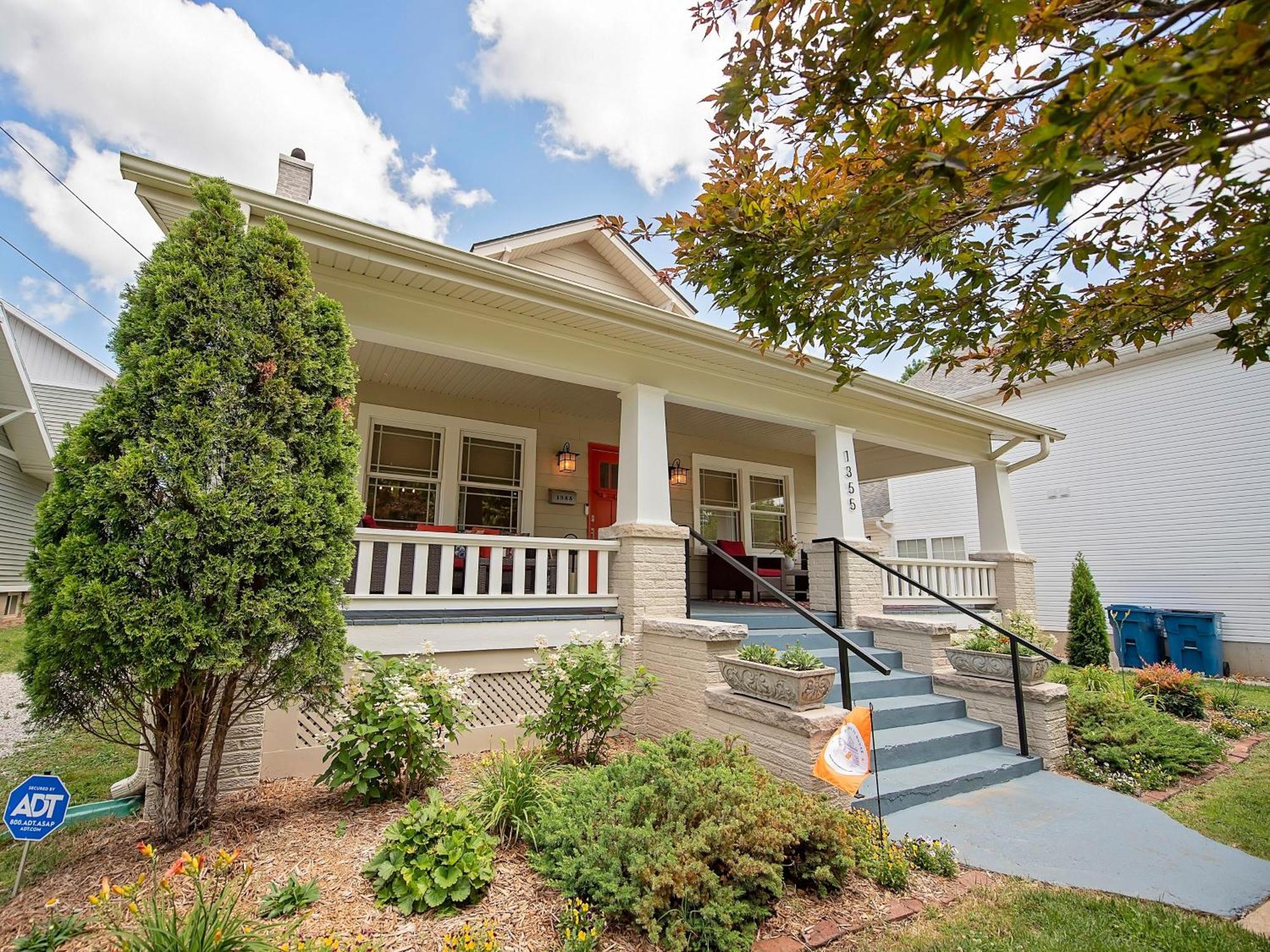 The Cherry St House Near Missouri State University スプリングフィールド エクステリア 写真