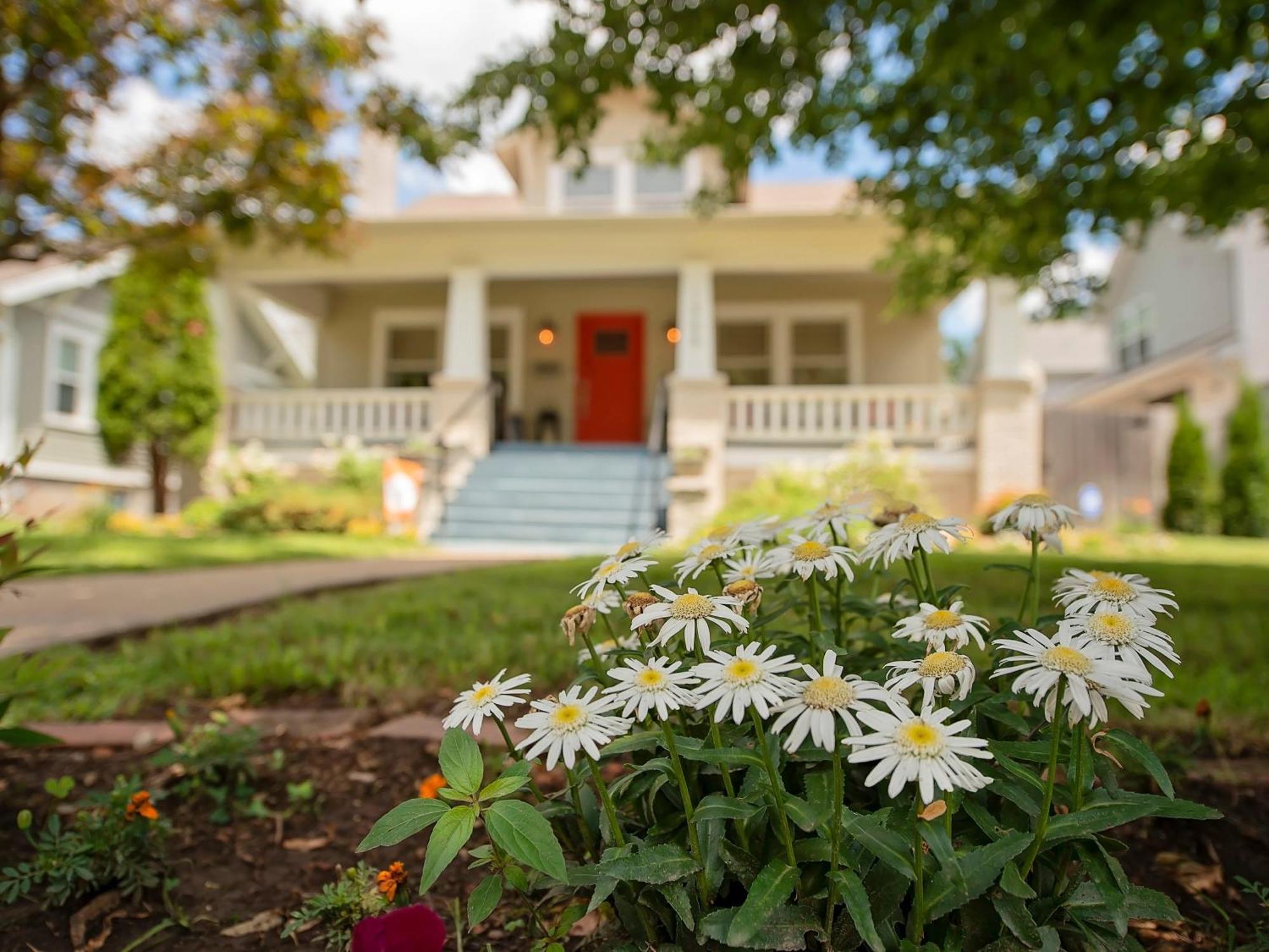 The Cherry St House Near Missouri State University スプリングフィールド エクステリア 写真
