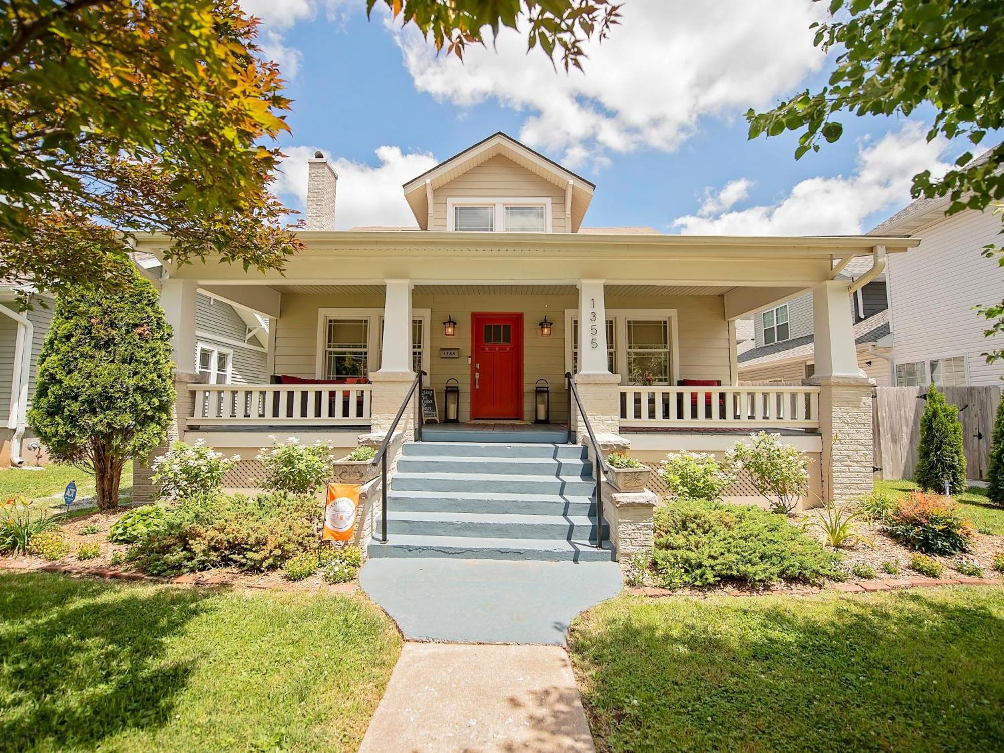 The Cherry St House Near Missouri State University スプリングフィールド エクステリア 写真