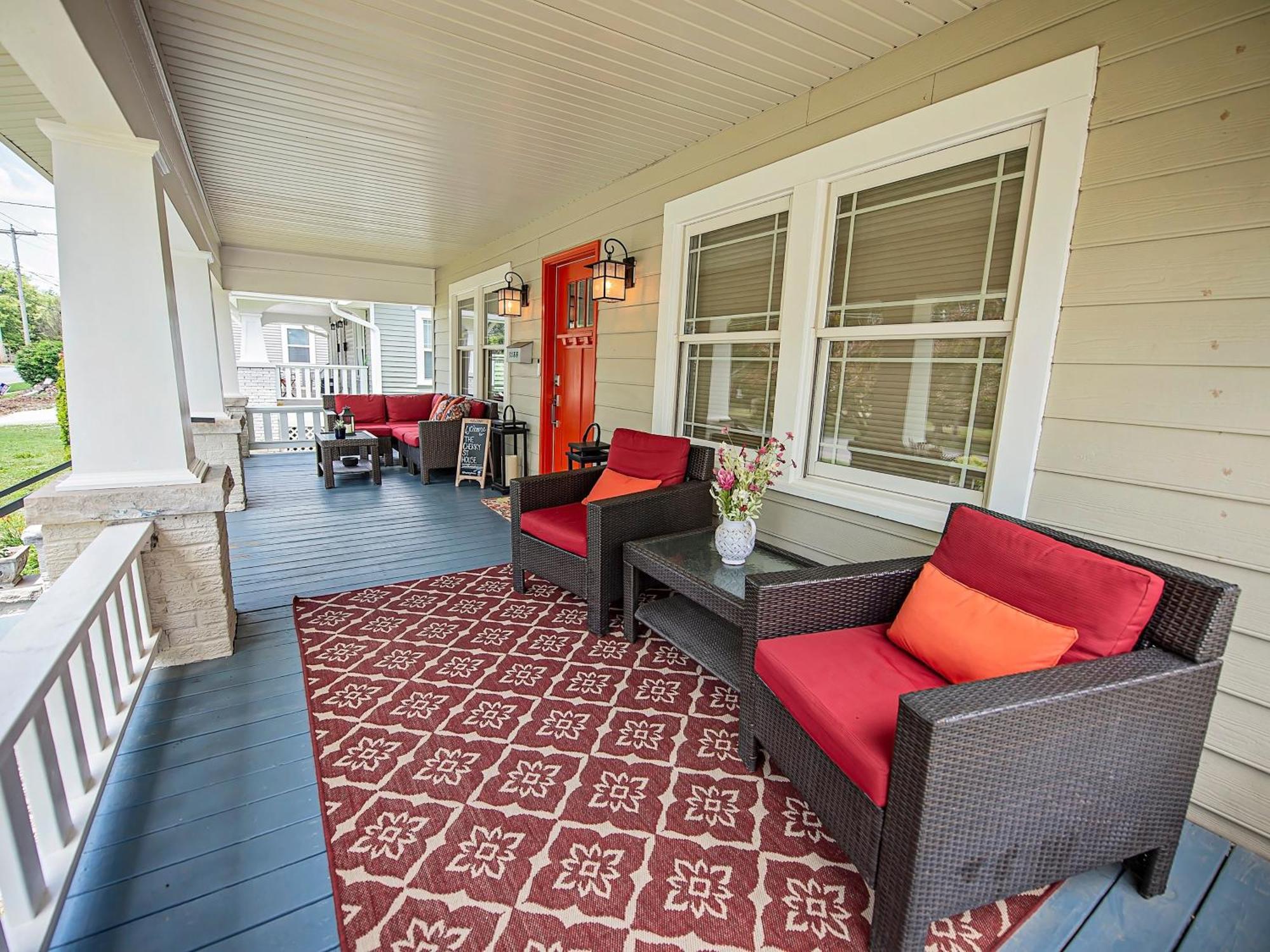 The Cherry St House Near Missouri State University スプリングフィールド エクステリア 写真